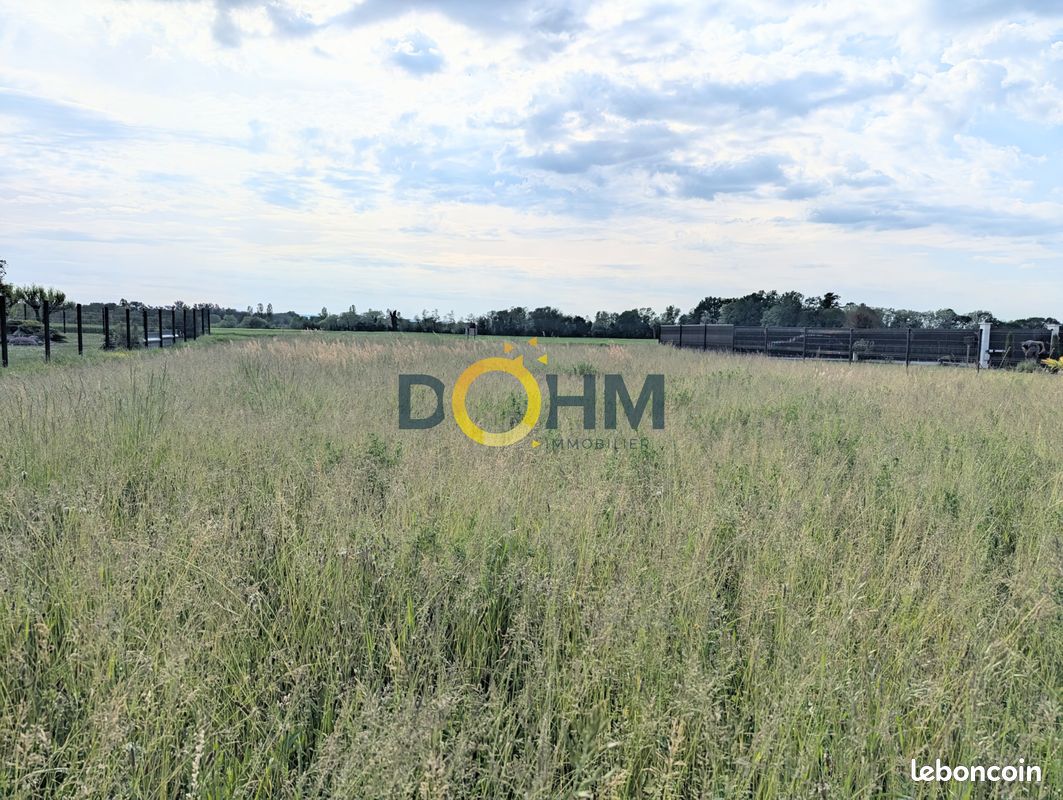 Terrain 984 m² · à Brégnier-Cordon · 984 m² · 105 000 €