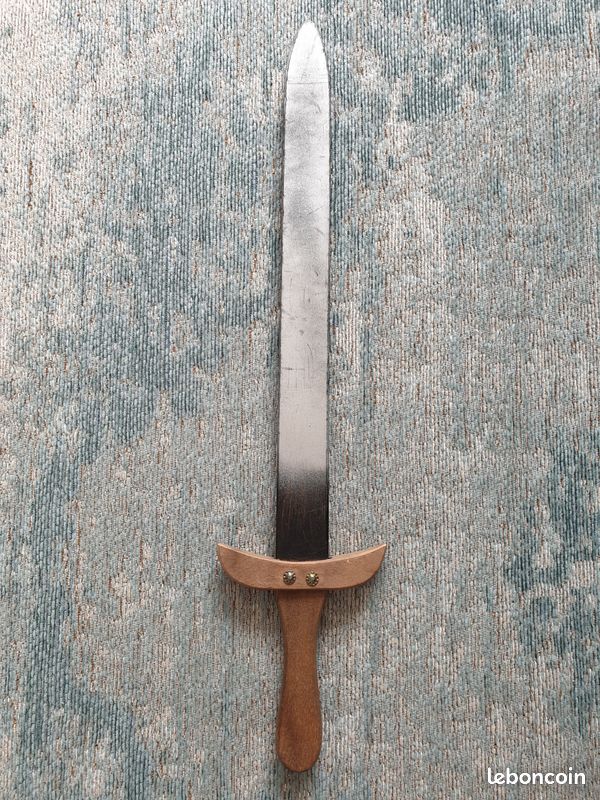 Épée en bois enfant (sim63) (image 1)