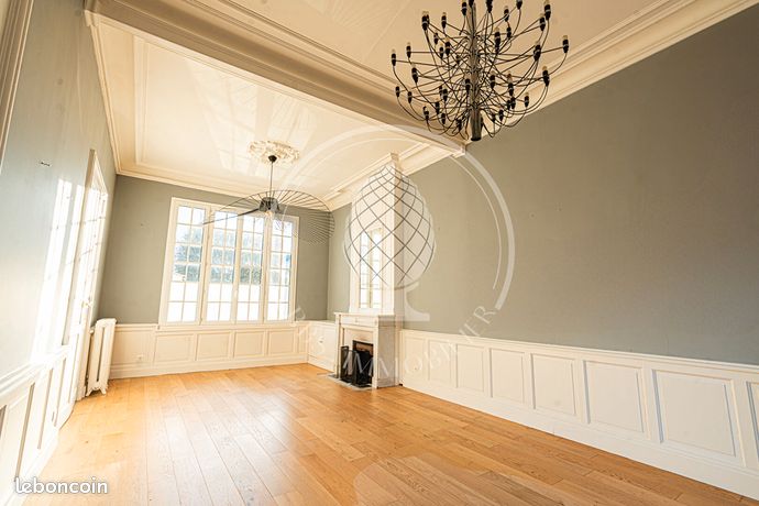 Maison 6 pièces 156 m²