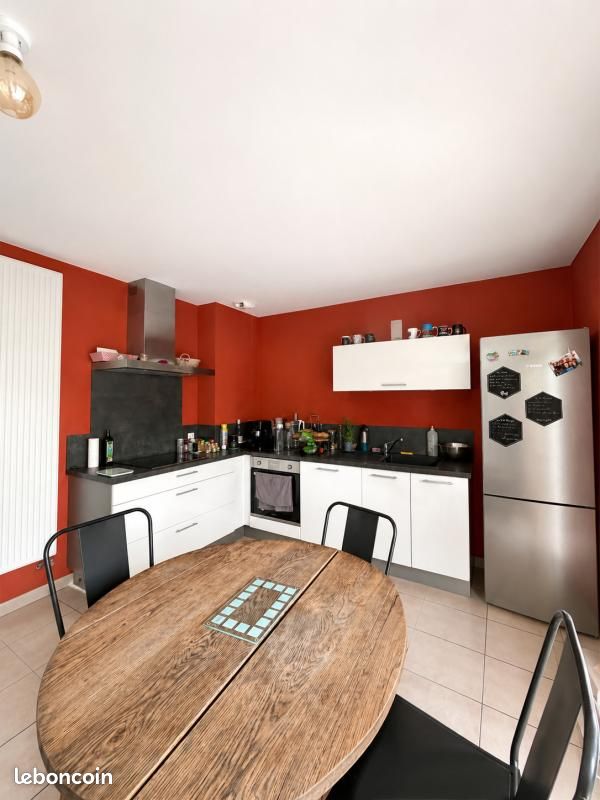 Appartement 4 pièces 95 m² · à Montferrand-le-Château · 95 m² · 905 €