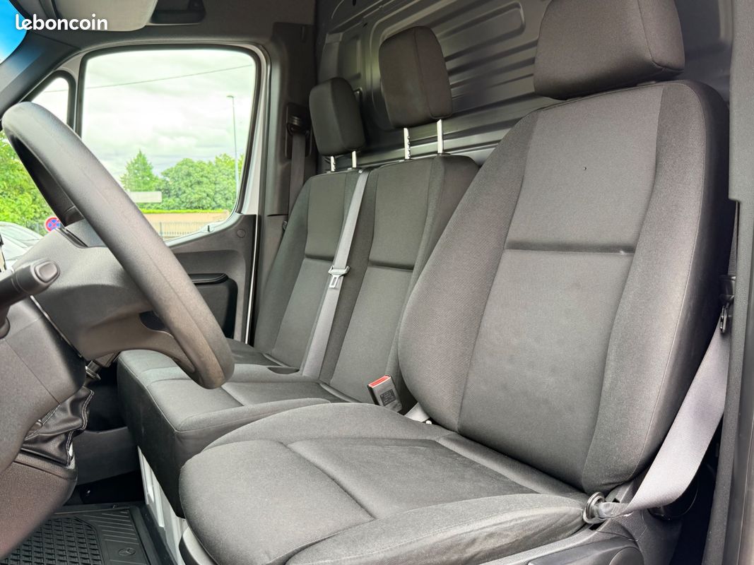 MERCEDES-BENZ SPRINTER VU FOURGON III PHASE 1 3.0 V6 519 190 Ch 4X2 37S 3,5T - 2 EME MAIN - ROUES JUMELEES - ORIGINE FRANCE (image 5)