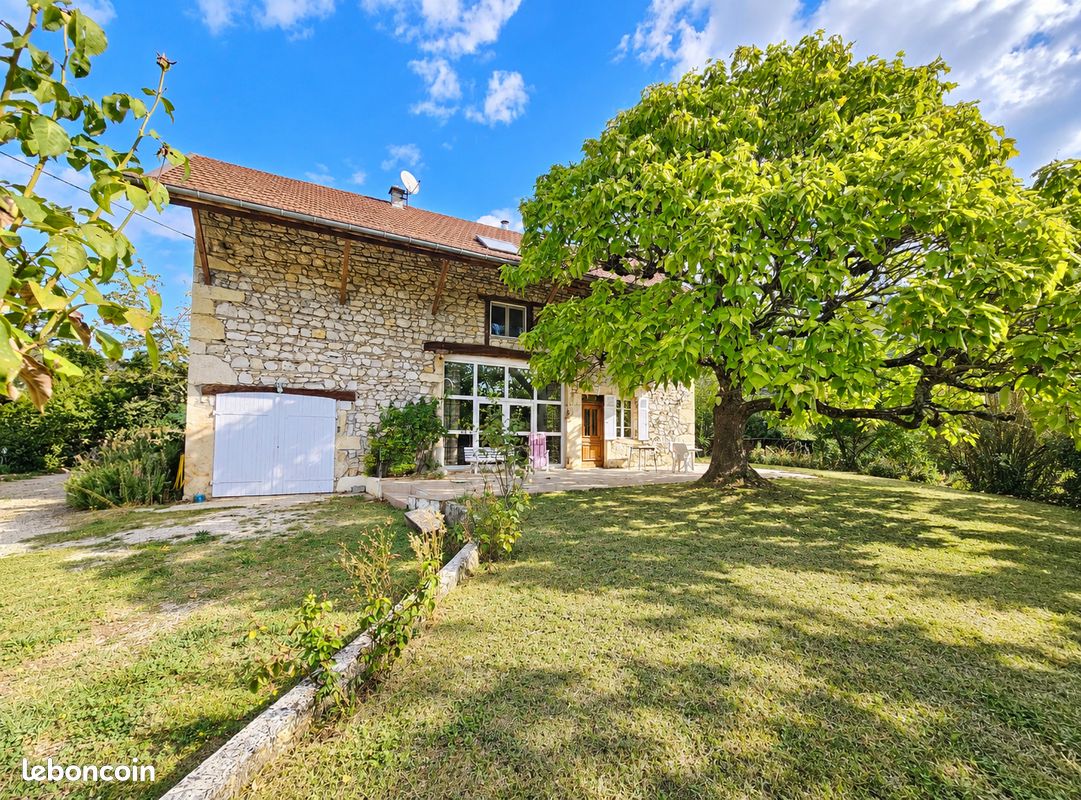 Maison 7 pièces 201 m² · à Virignin · 201 m² · 410 000 €