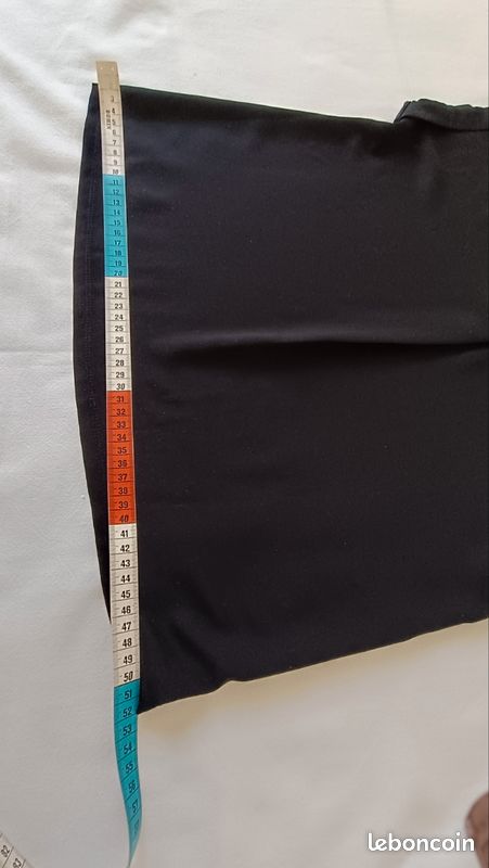 Blouse fluide élégante noire (image 14)