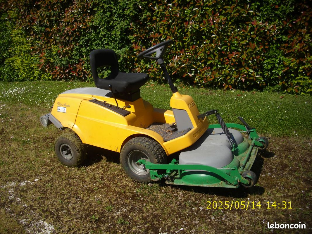 Tondeuse autoportée frontale mulching (image 2)