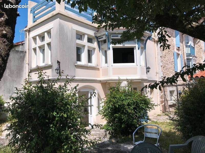 Appartement 3 pièces 94 m² · à Nontron · 94 m² · 670 €/mois