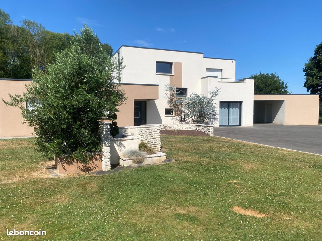 Maison 8 pièces 228 m² · à Flers · 228 m² · 468 000 €