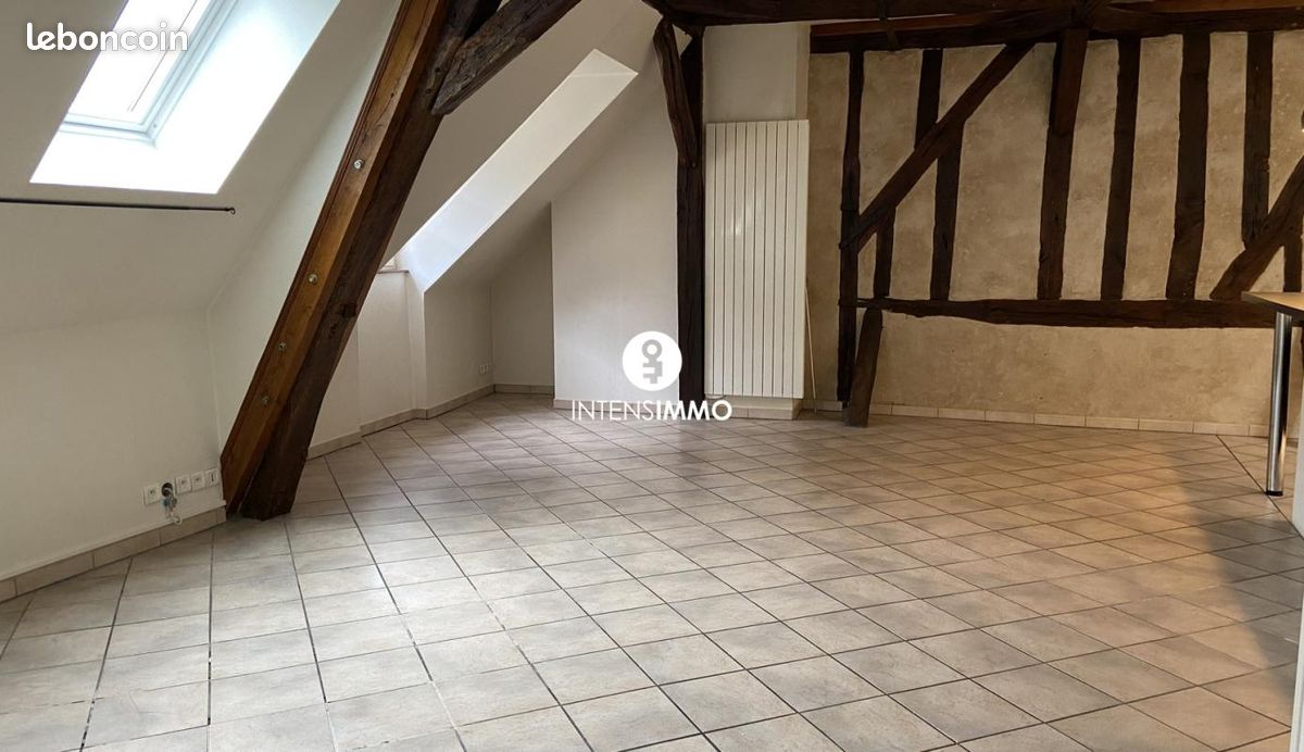 Appartement 3 pièces 68 m² · à Auxerre · 68 m² · 677 €
