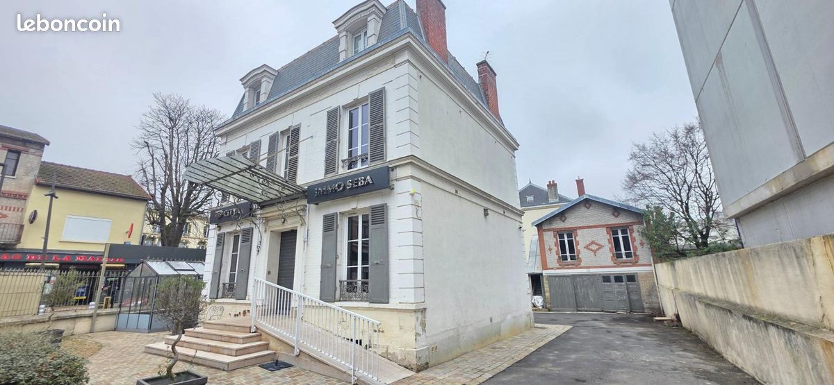Maison 9 pièces 170 m² · à Houilles · 170 m² · 990 000 €