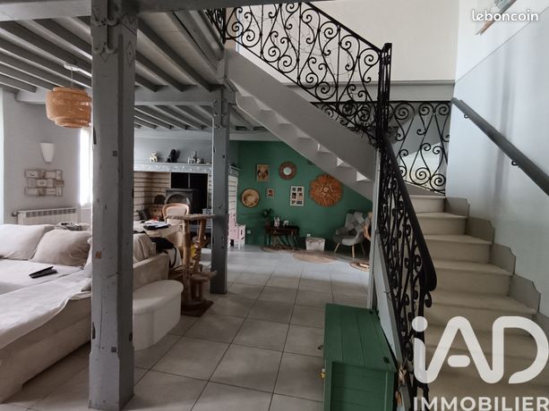 Maison de village 5 pièces 200 m²