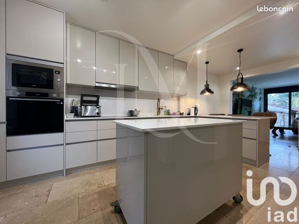 Maison 7 pièces 176 m²