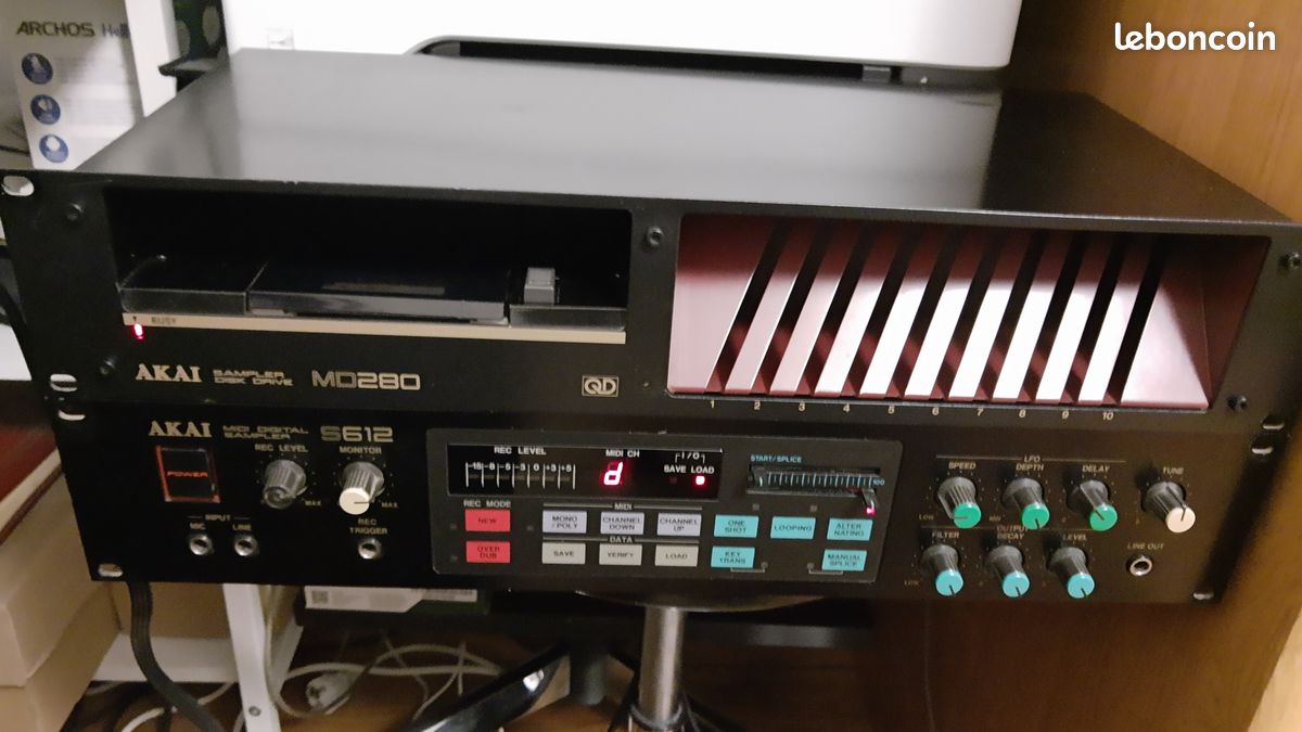 Sampler de collection / vintage AKAI S 612 - 1985 + MD 280 + 79 disks 2.8 - Très bon état (image 1)
