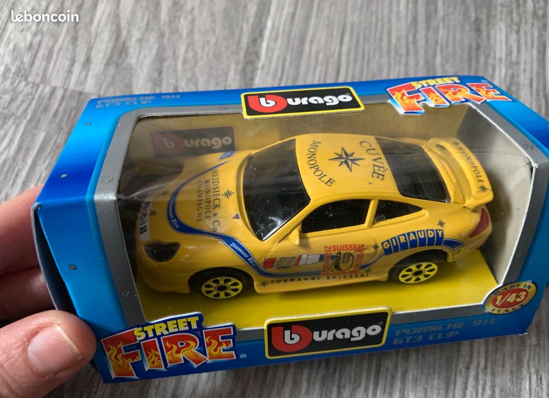 Bburago N°7085 Porsche GT3 Cup 1997 - Kit 1/18 à Monter - Neuf En Boîte