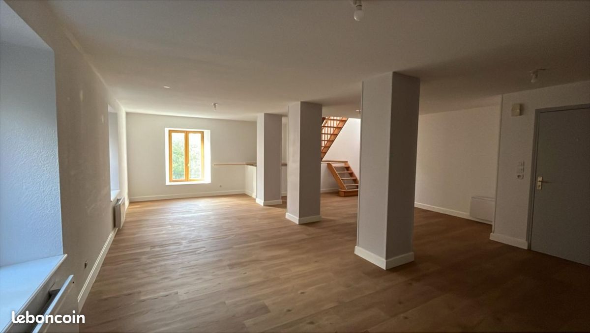 Appartement 3 pièces 80 m² · à Villersexel · 80 m² · 564 €/mois