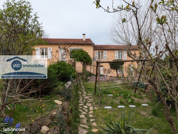 Maison 7 pièces 148 m²