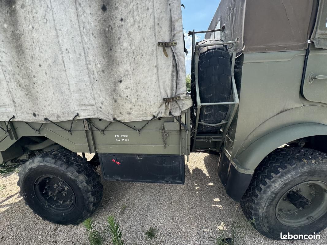 Renault Goélette 4X4 CAMION MILITAIRE BACHÉ (image 8)