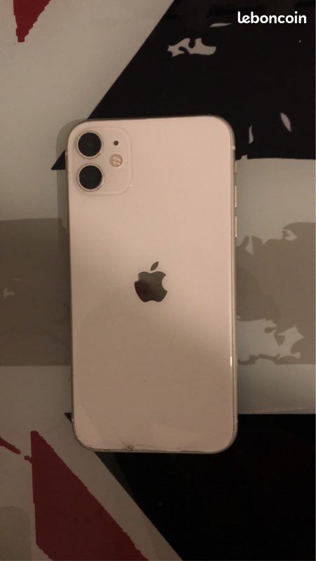 IPhone 11 (image 2)