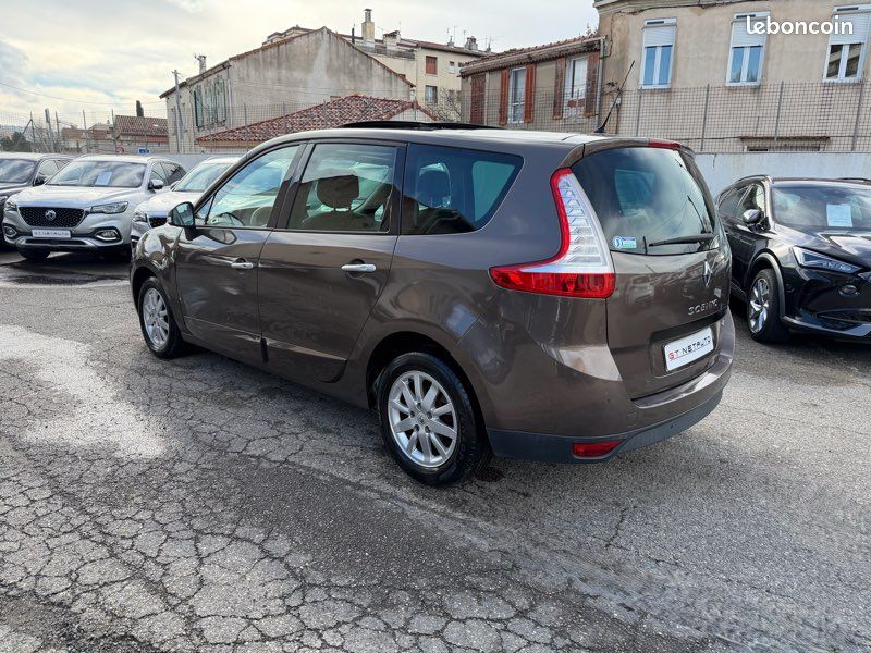 Renault Scenic 1.9 dci 130 ch Dynamique Keyless, toit ouvrant, Clim auto, Bluetooth garantie 12 mois (image 2)
