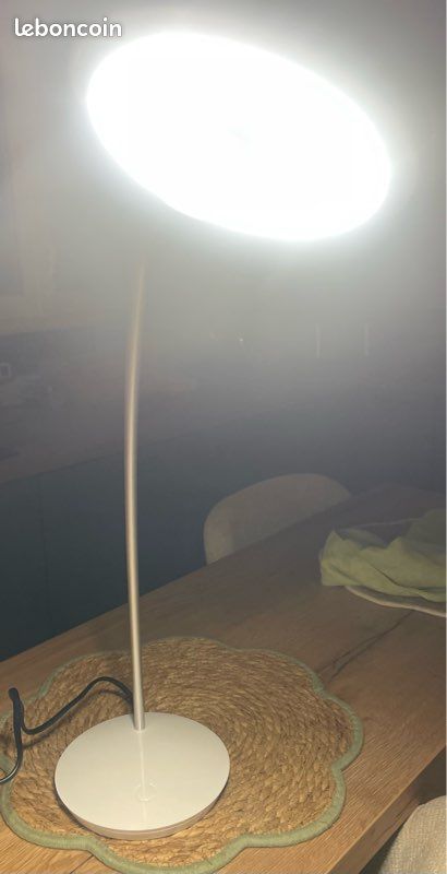 Lampe de bureau (image 3)