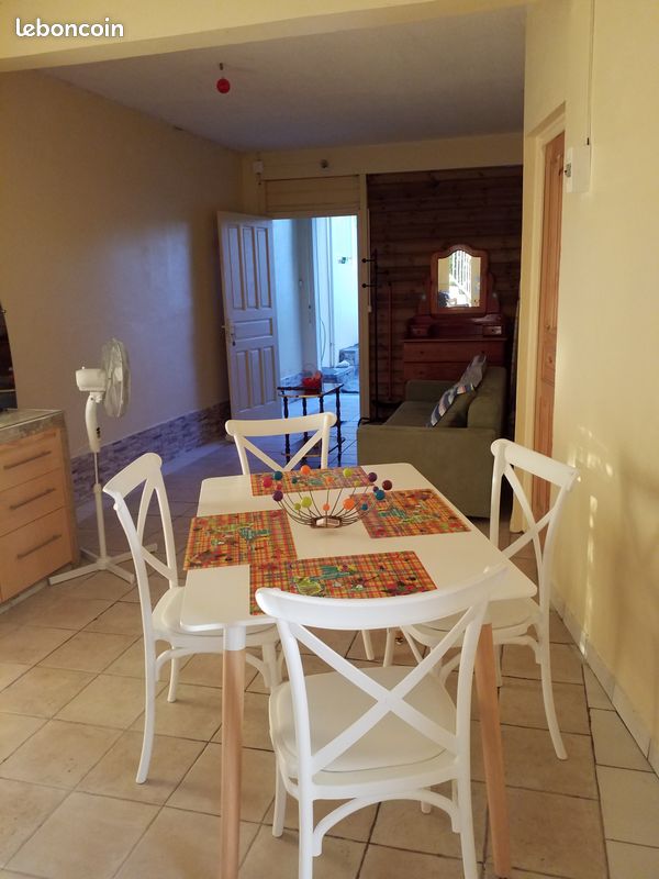 Maison 2 pièces 80 m² · à Bouillante · 80 m² · 700 €/mois