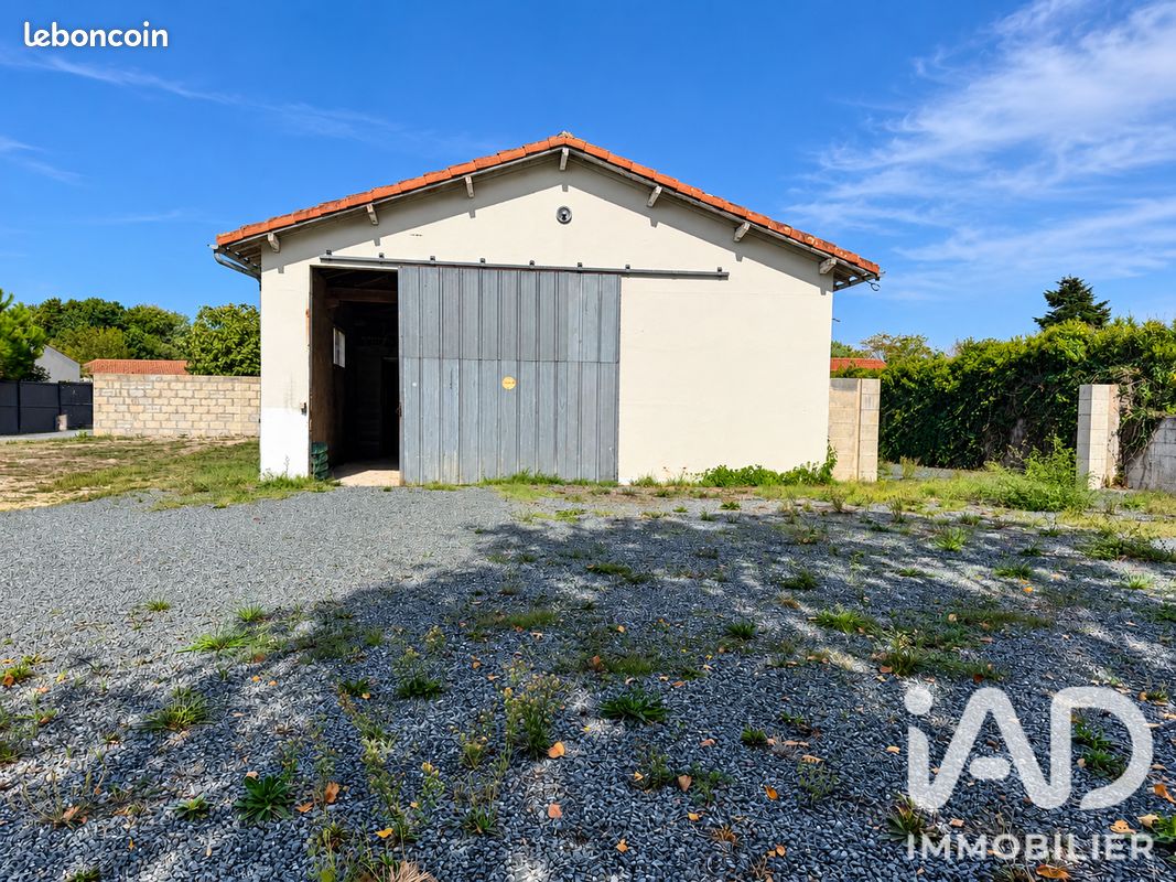 Maison 3 pièces 114 m² · à Étaules · 114 m² · 187 000 €
