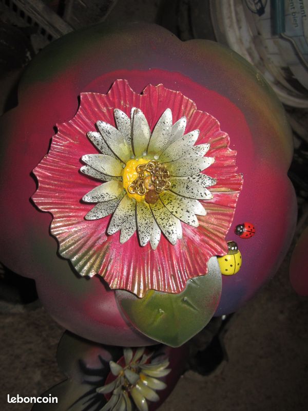 Effet Fleurs "les Grandes Corolles", Métal Création Artisanale, Pièce Unique Maison Jardin (image 1)