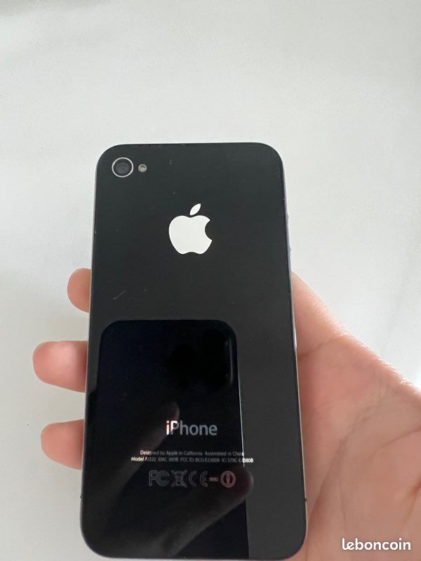 IPhone 4 (image 2)