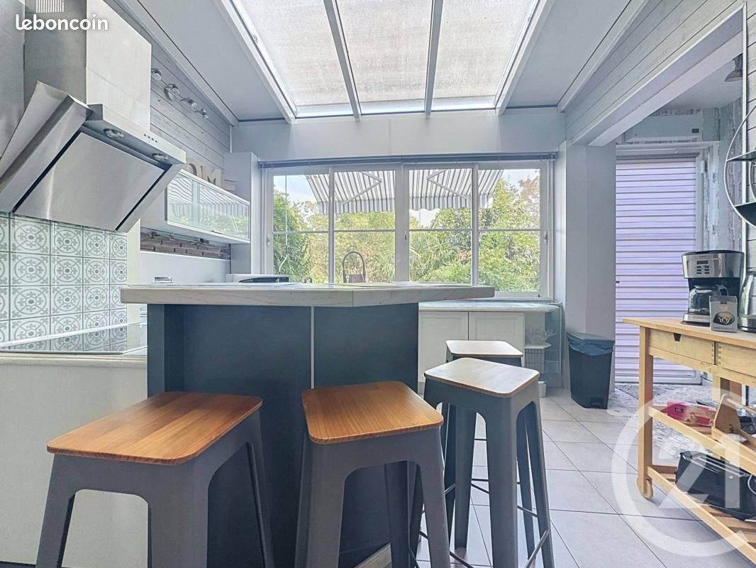 Maison 6 pièces 175 m² · à Biganos · 175 m² · 1 650 €/mois