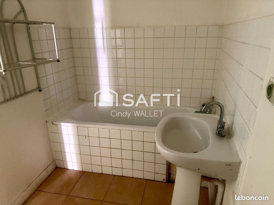 Immeuble 165 m² LAON (image 9)