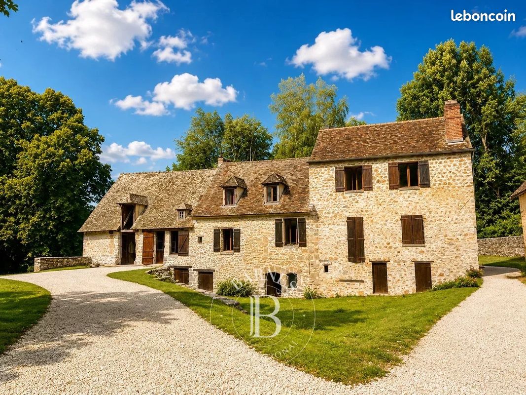 Maison 8 pièces 200 m² · à Gisors · 200 m² · 1 100 000 €