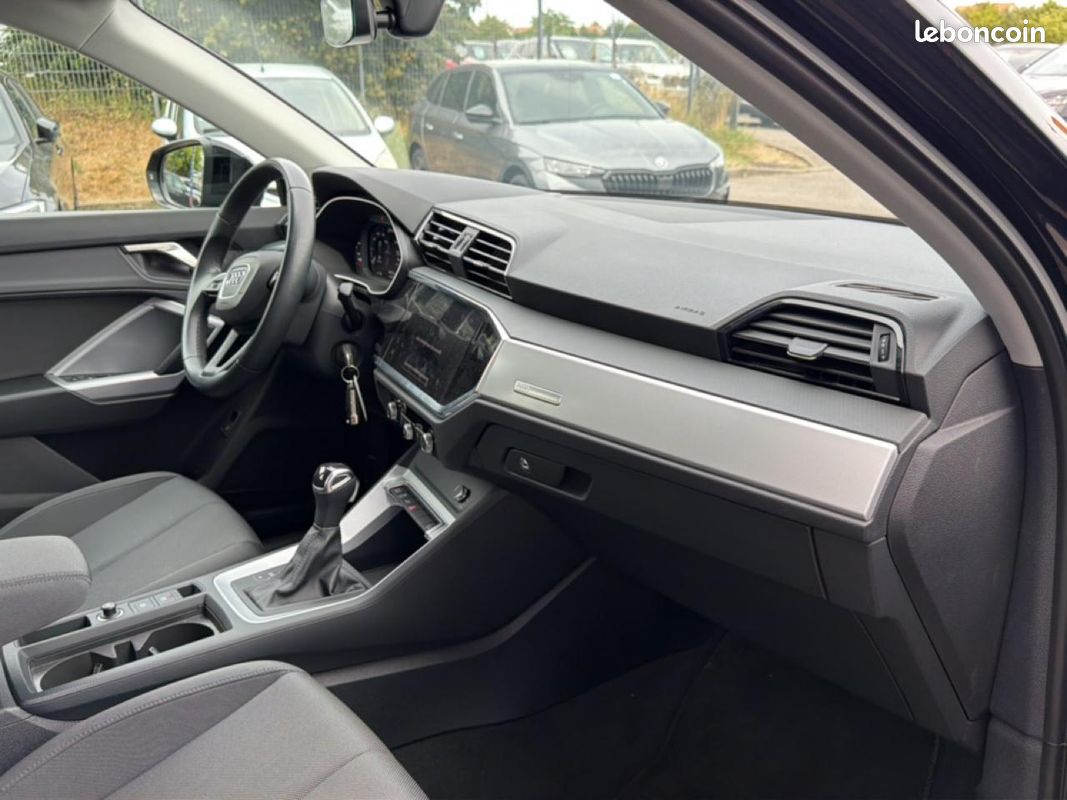 AUDI Q3 45 tfsi e 245 s tronic 6 (image 23)