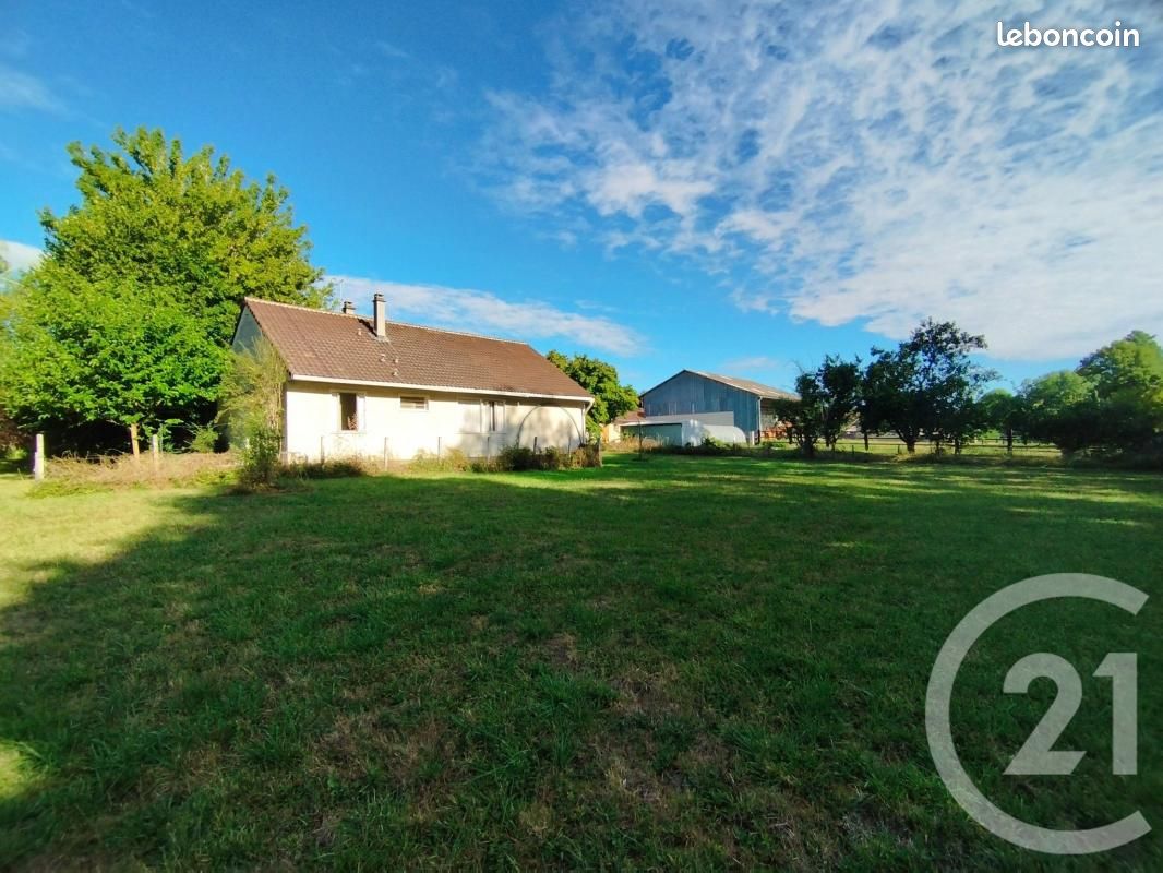 Maison 3 pièces 73 m² · à Escurolles · 73 m² · 115 000 €