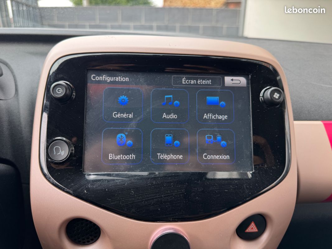 CITROEN C1 1.0 VTI 72ch ELLE | Carplay * Caméra de recul * Moteur Toyota (image 30)