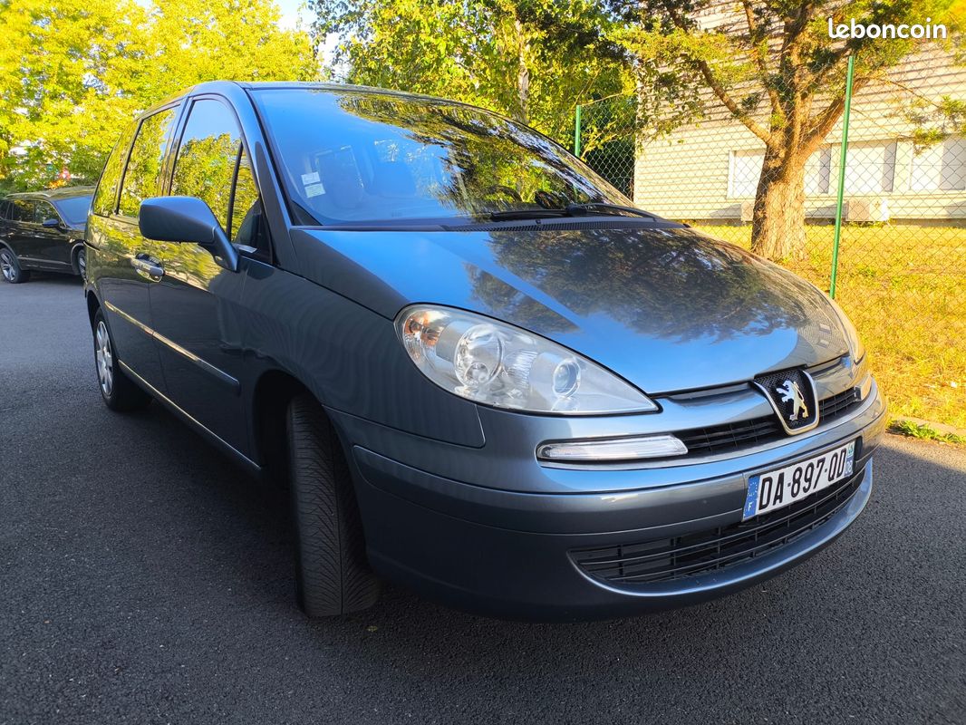Peugeot 807 2.0 HDi 7 places (image 2)