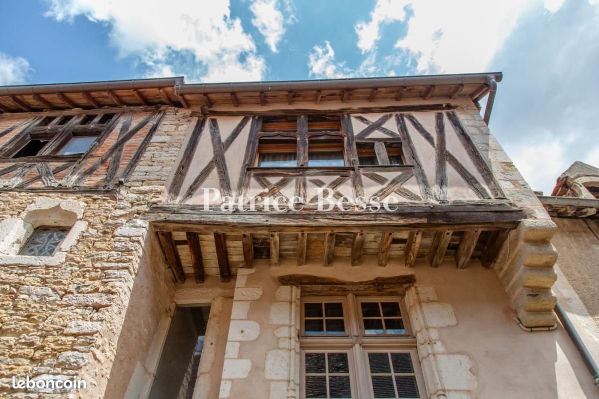 Maison 3 pièces 107 m² · à Saint-Gengoux-le-National · 107 m² · 230 000 €