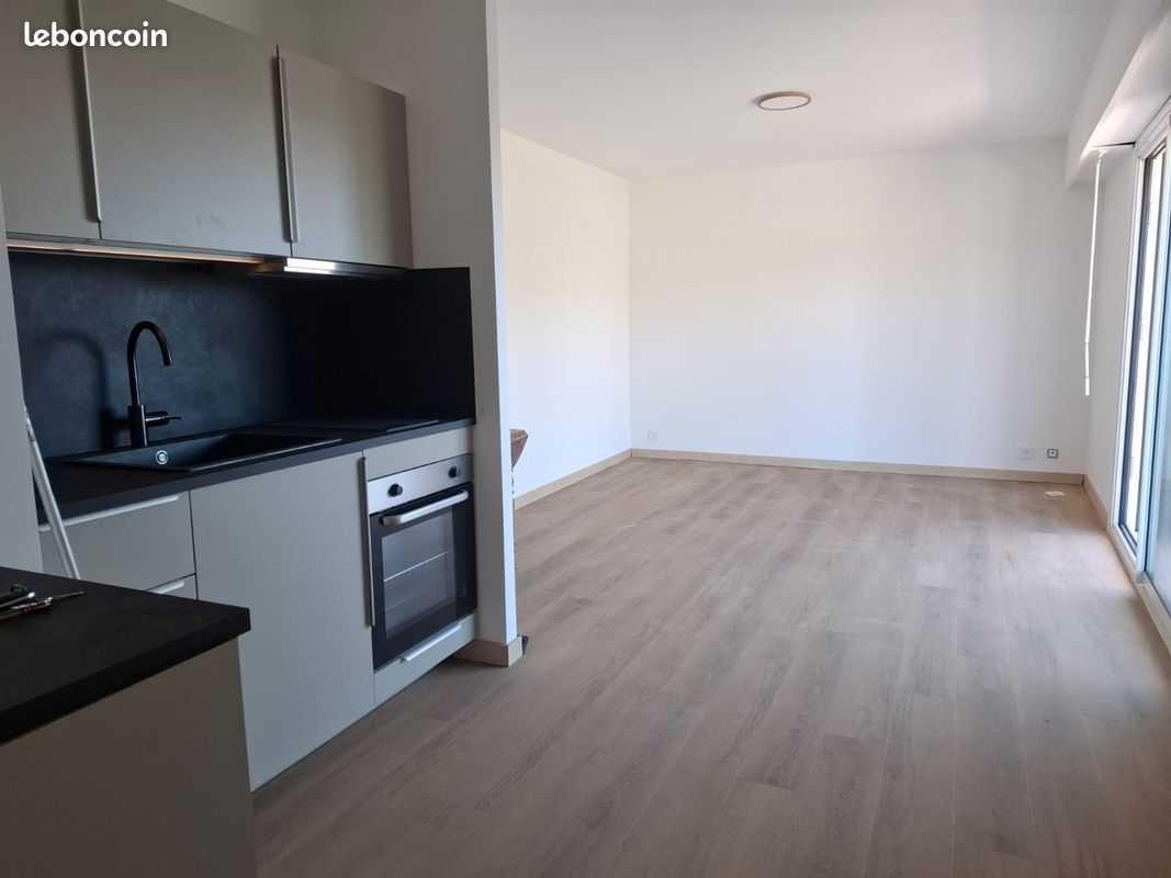 Appartement 1 pièce 24 m² · à Mougins · 24 m² · 890 €/mois