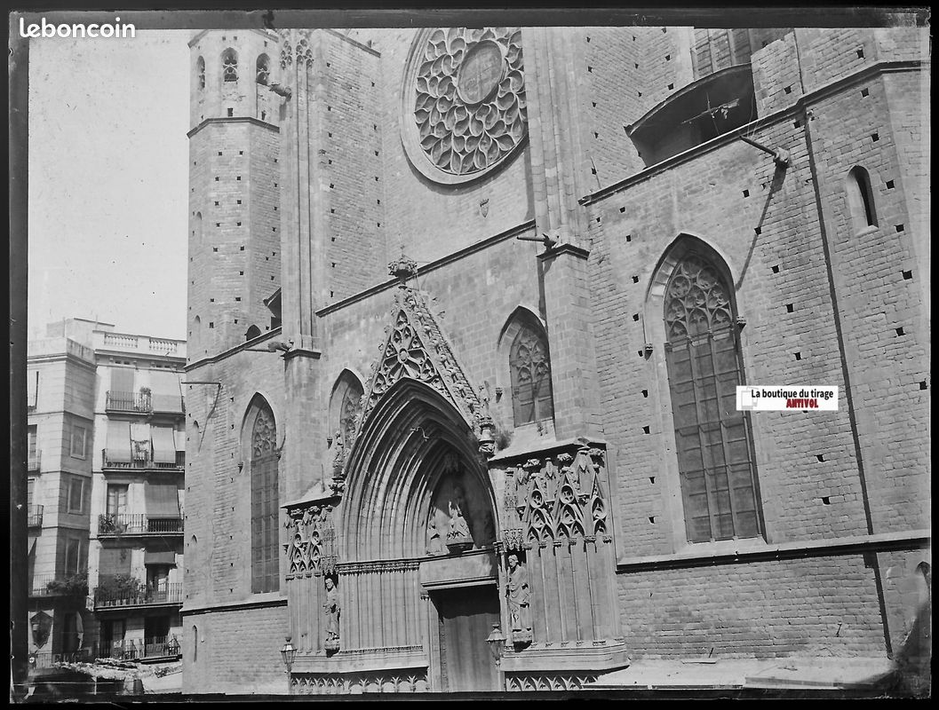 Plaque De Verre Photo Ancienne - Barcelone église - Négatif Noir Et Blanc 9x12 Cm - Original France 1900-1939