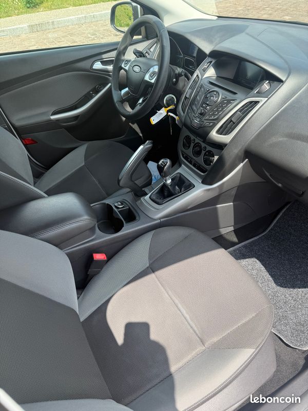 Ford focus 1.6 tdci 95cv pack titanium anne 2013 (image 5)