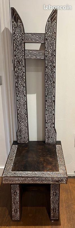 Chaise Trône sculptée – Art primitif Timor – Bois massif – artisanal, ethnique – modele 2 (image 5)
