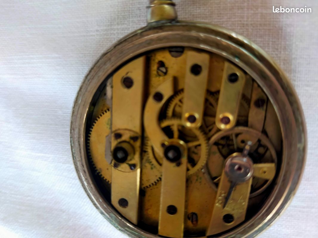 Montre à Gousset Vintage - Boîtier En Argentan - Pièce Ancienne Sans Marque - Pour Collection Ou Accessoire