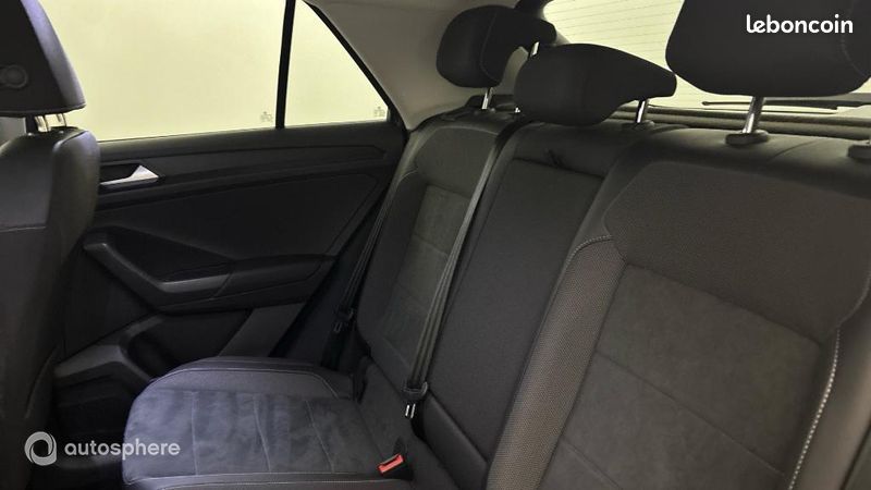 Volkswagen T-Roc 1.5 TSI EVO 150ch Style DSG7 (image 13)