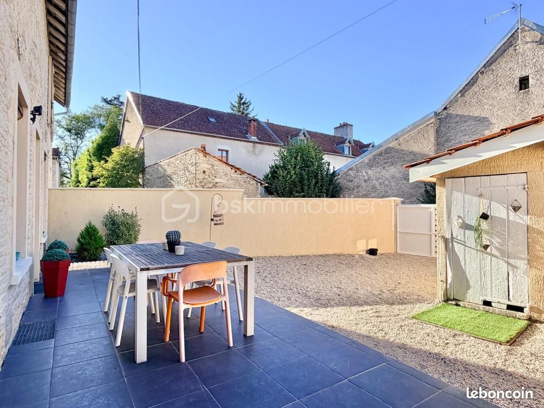 Maison 5 pièces 133 m² · à Velars-sur-Ouche · 133 m² · 279 000 €