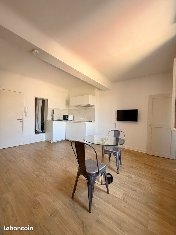Appartement 1 pièce 27 m² · à Aix-en-Provence · 27 m² · 185 000 €