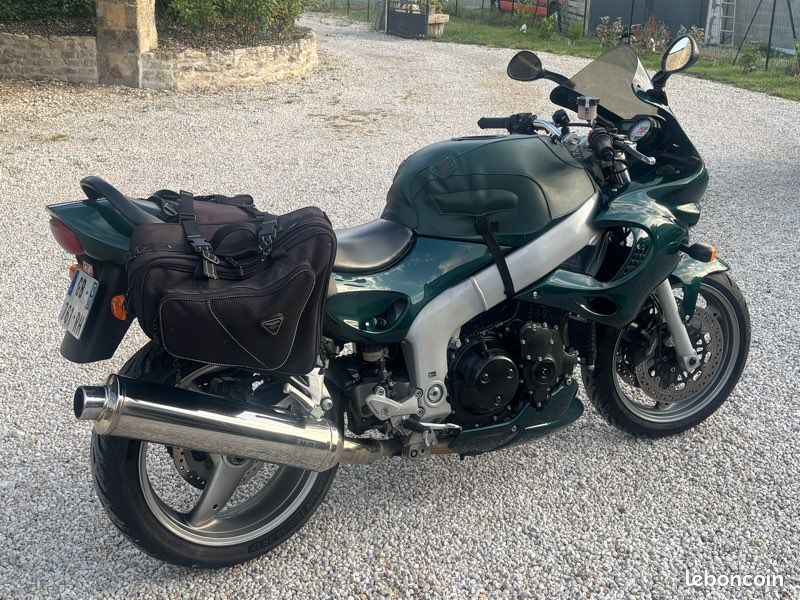 Triumph sprint rs (image 2)