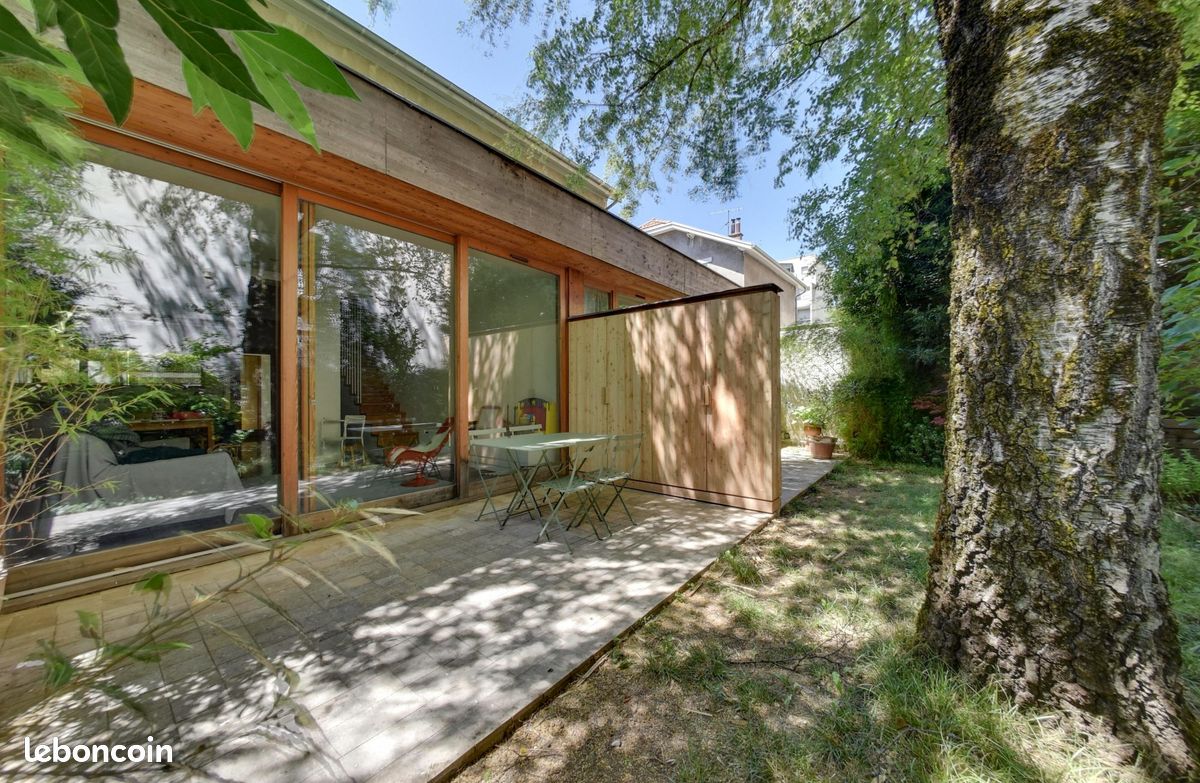 Maison 6 pièces 227 m² · à Grenoble · 227 m² · 675 000 €