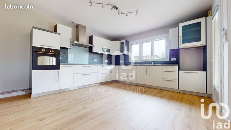 Propriété 4 pièces 110 m²
