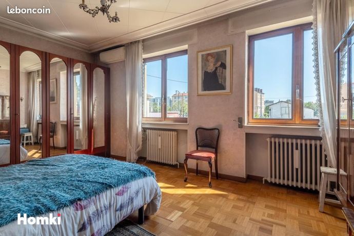 Maison de ville 6 pièces 220 m² — 8