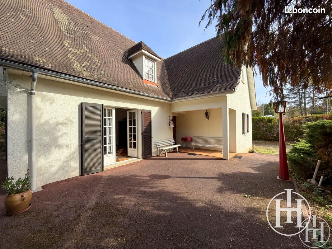 Maison 7 pièces 176 m² · à Meaulne-Vitray · 176 m² · 171 000 €