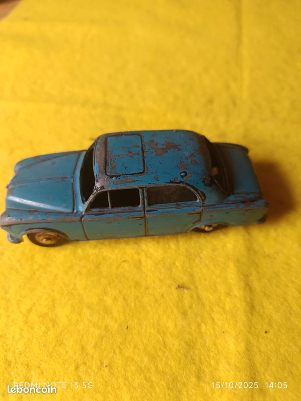 Dinky Toys – Voiture Peugeot 403 U5 Miniature échelle 1:200, Fabrication Française D'occasion