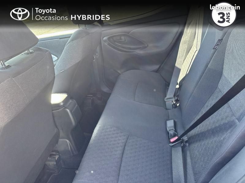 Toyota Yaris 116h Design 5p (image 12)