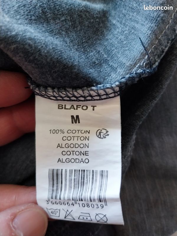 T-shirt (image 3)